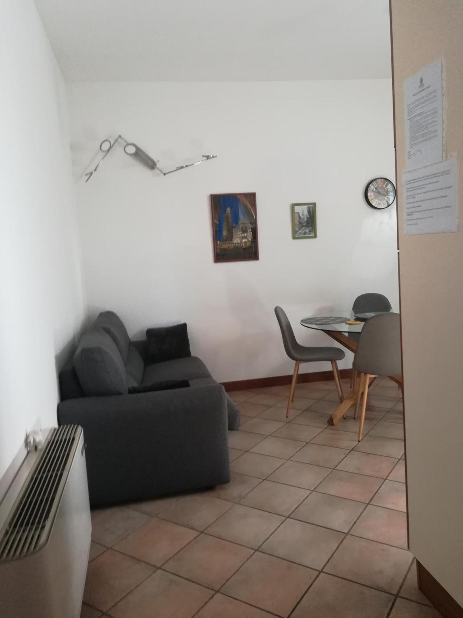 Bilocale Vicino Al Teatro Ponchielli Apartamento Cremona Exterior foto